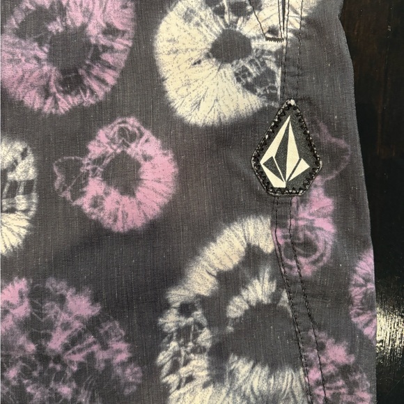 Volcom men’s board short - Picture 2 of 4